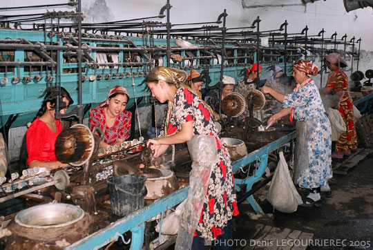 Margilan traditional (Yodgorlik, souvenir) silk factory 