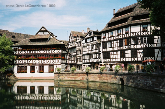 Strasbourg river houses