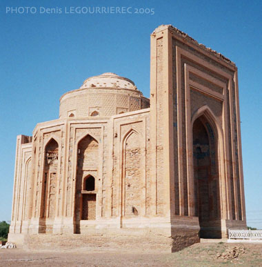 Konye-Urgench : Sultan Ali Mausoleum