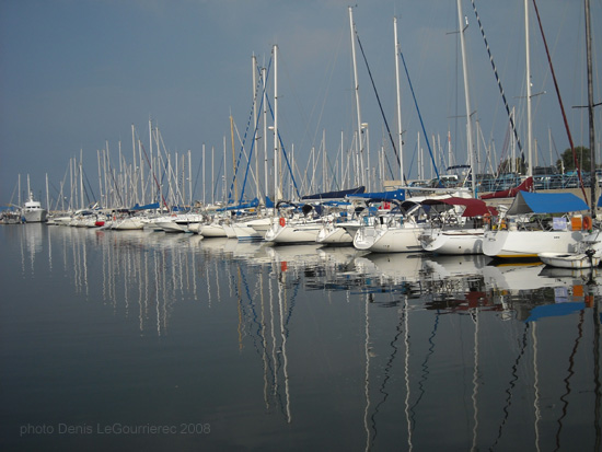 reflection of boats