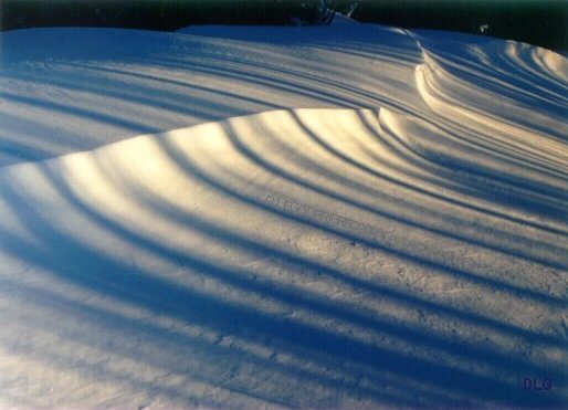 Snow dune and sun rays - Sweden