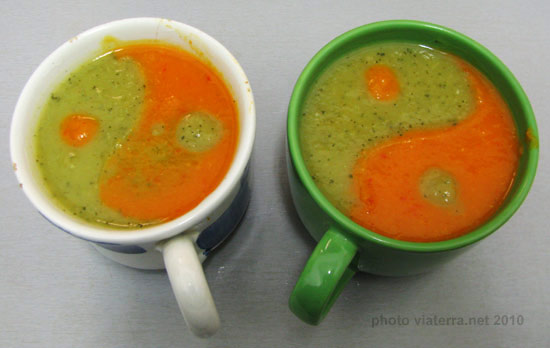 ying-yang bicolour soup