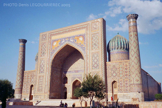 SamarkandRegistan (Sher Dor Medressa)