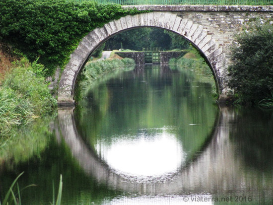 canal nantes brest chateauneuf du faou