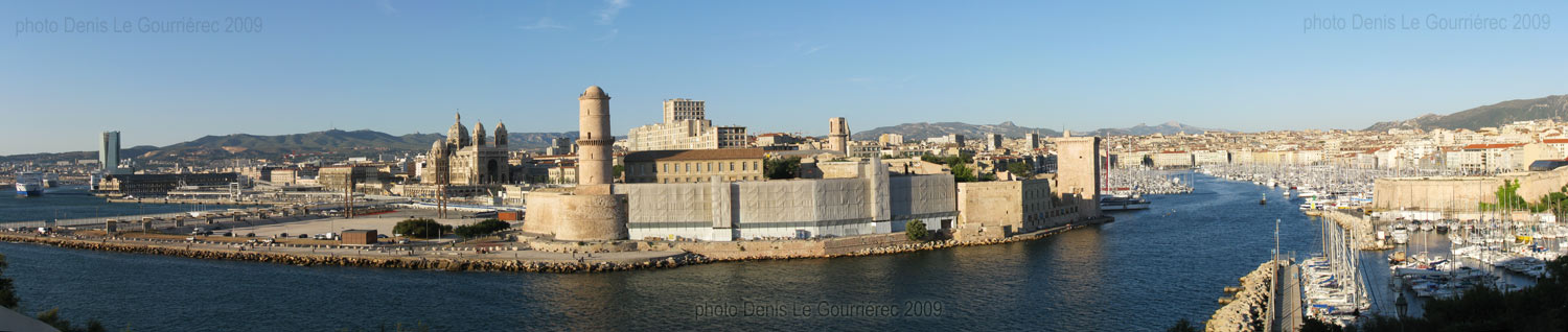 panorama marseille vieux port fort saint jean