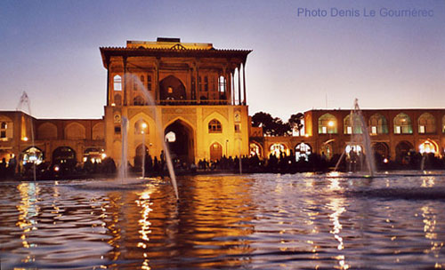 isfahan meidan khomeini