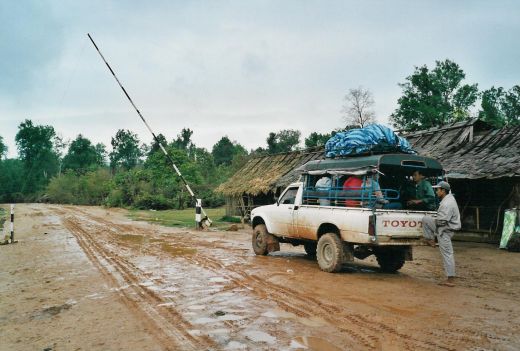 laos travel pick-up