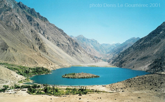 satpara lake